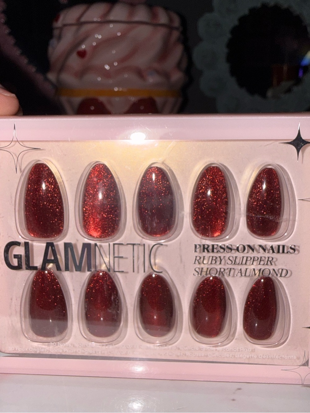 Glamnetic Ruby Slipper Short Almond Press-On Nails - Sparkling Red - Picture 4 of 6